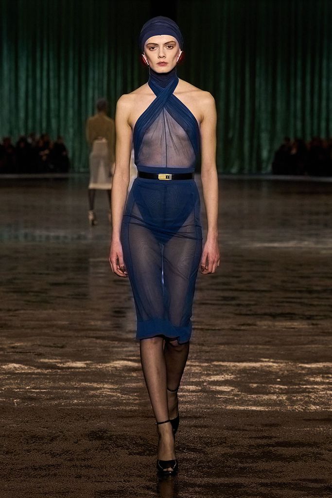 yves saint laurent desfile otono invierno 2024025a