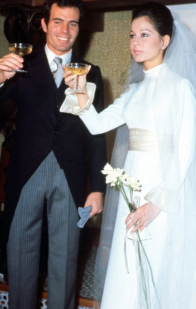 Boda del cantante Julio Iglesias e Isabel Preysler vestido de novia