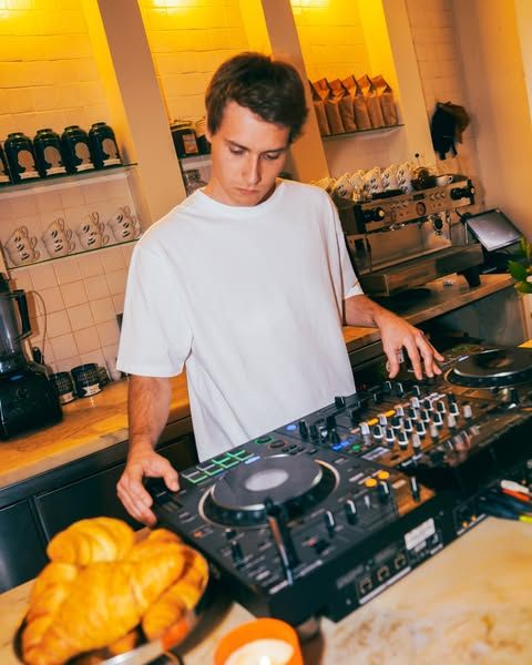 fiesta dj cafeteria