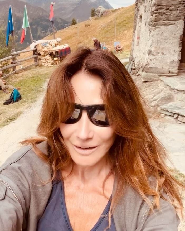 Carla Bruni y Sarkozy, de vacaciones en los Alpes italianos. Agosto de 2025