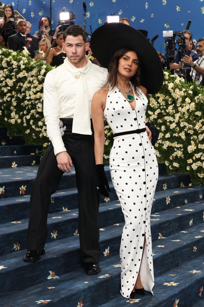 Nick Jonas y Priyanka Chopra en la MET GALA