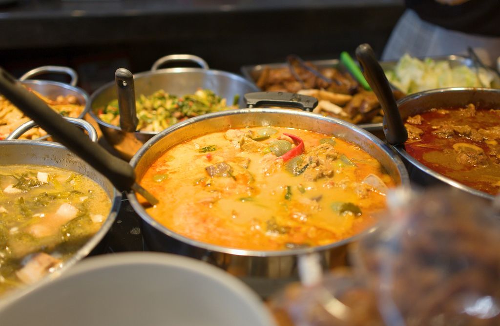 Distintos curries asiáticos.