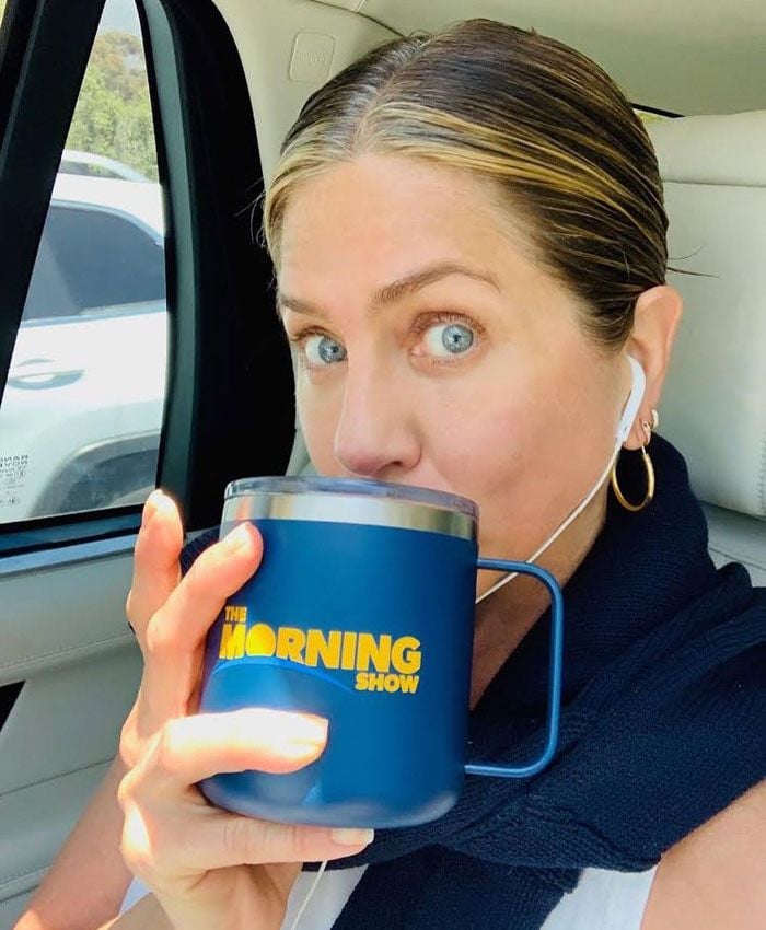 jennifer-aniston-cafe