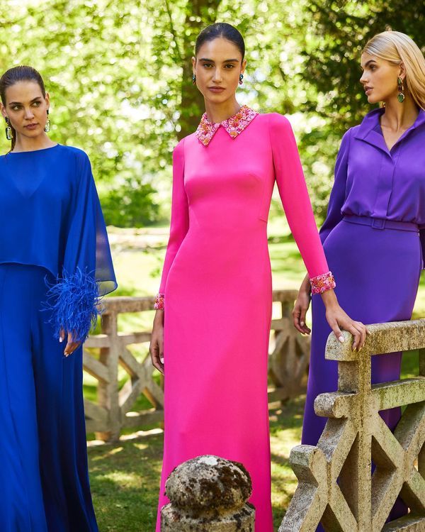 Vestidos para madrinas que no llevan mantilla Rosa Clará
