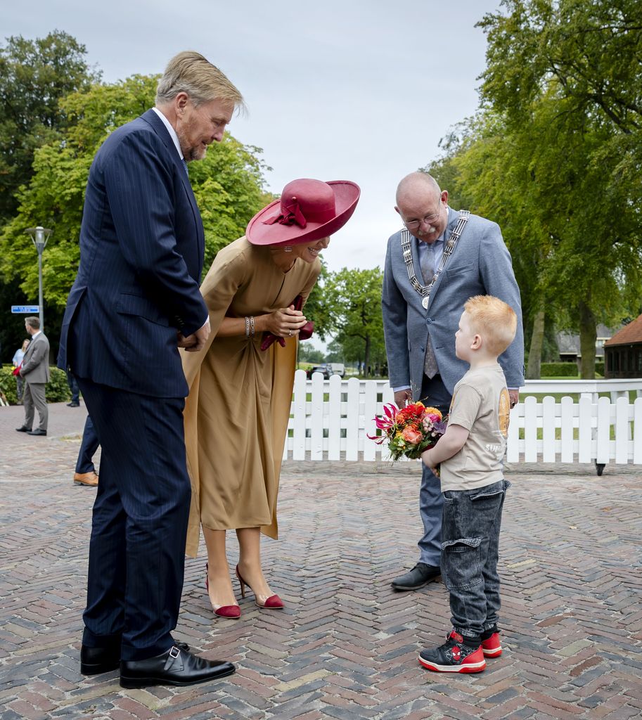 El rey Guillermo y la reina Máxima de Holanda en su visita a la granja de Riedstra-Hoving, 2026