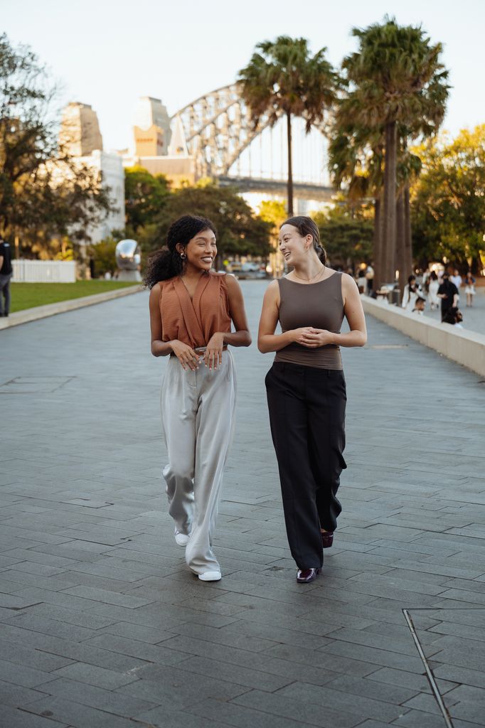 amigas paseo