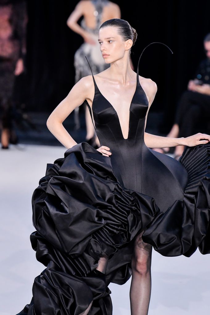Desfile de Ahi Studio Alta Costura otoño/invierno 2026-2027 en París