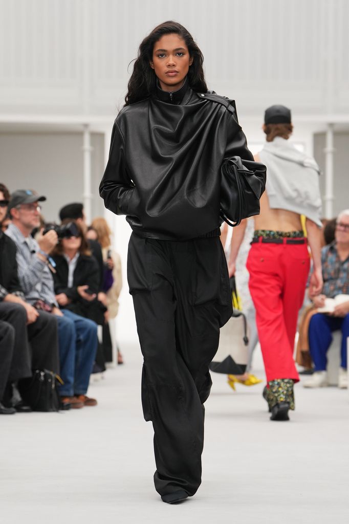 Paris Fashion Week: desfile de Loewe (Primavera/Verano 2027)