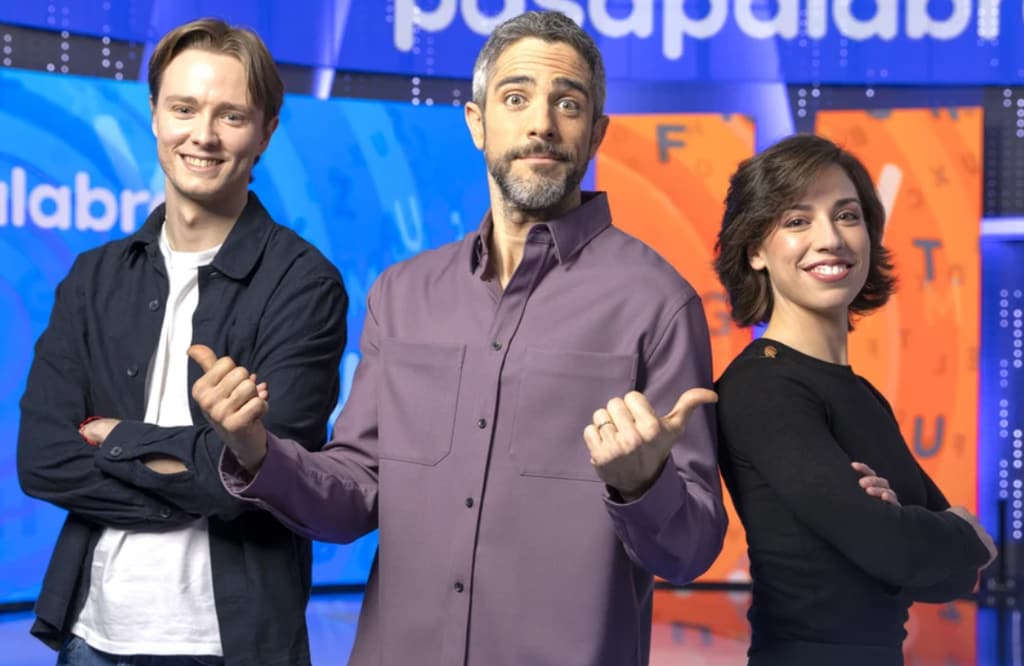 Roberto Leal con Manu y Rosa