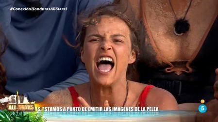 Marta Peñate en plena discusión en directo