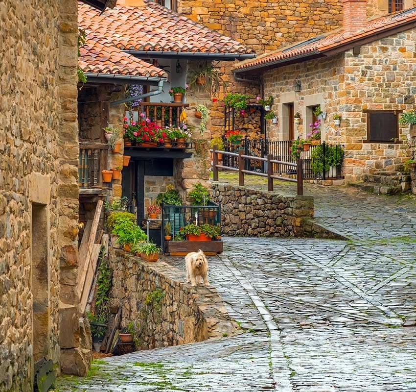 Que ver en Bárcena Mayor uno de los pueblos más bonitos de Cantabria