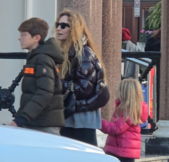 Blanca con sus hijos Eric y Kala