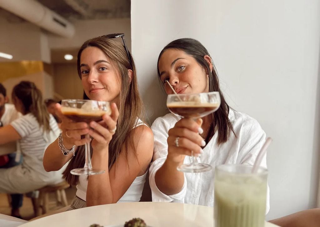 Iara y Melisa, Cora Gelato