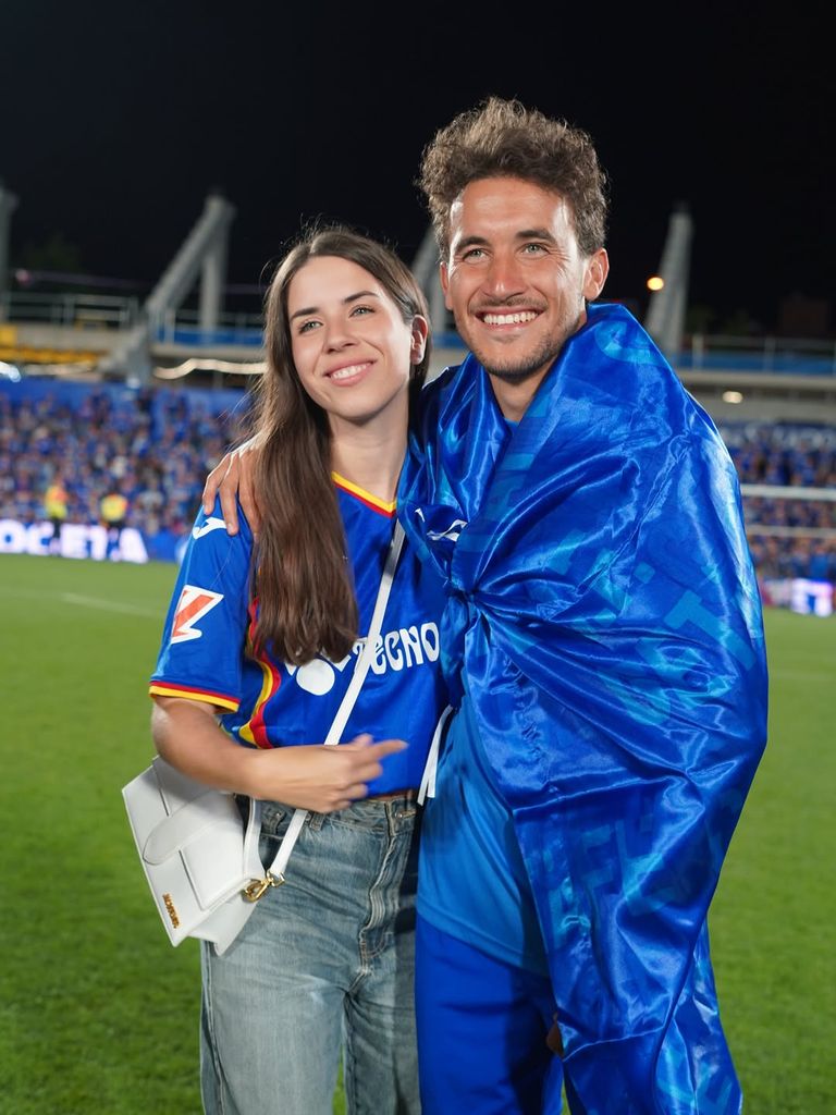 Paula apoyando a su hermano Luis Milla en el triunfo del Getafe, que jugará en Europa la próxima temporada