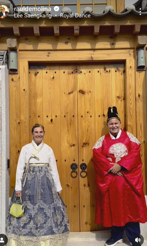ra l de molina y su esposa en corea del sur
