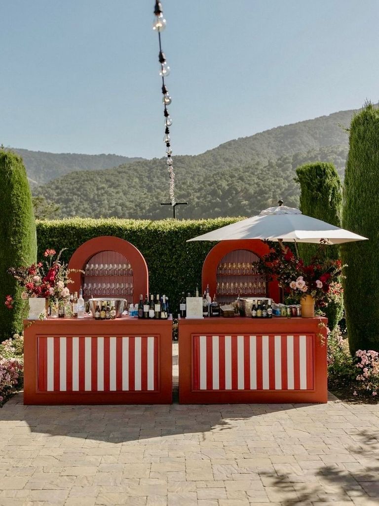 Decoración barra de aperitivo para bodas rayas
