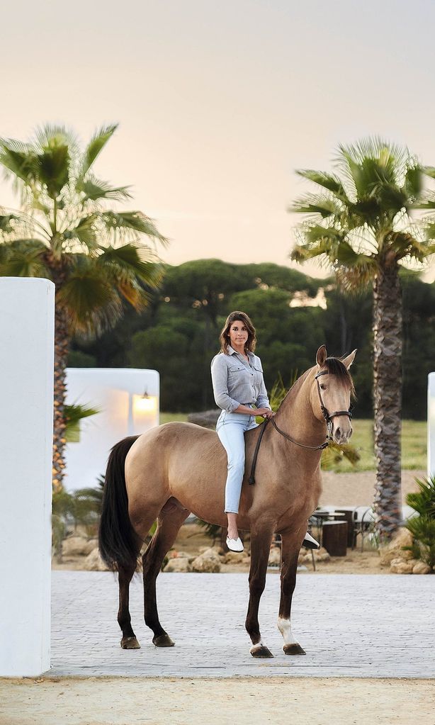 Lea Vicens HOLA 4004