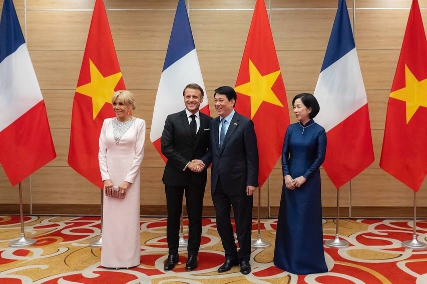 Visita institucional de Brigitte y Emmanuel Macron