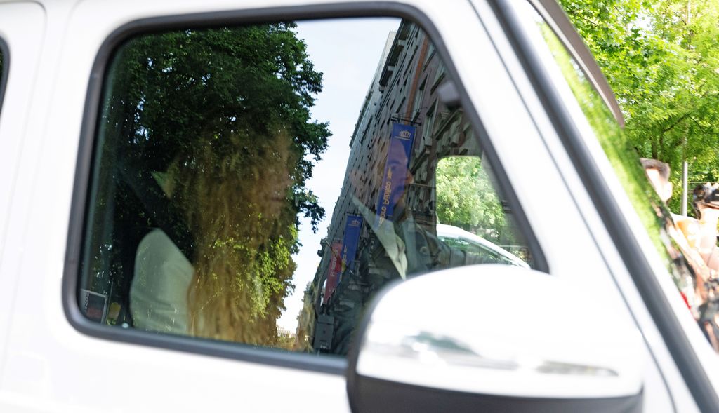 Borja Thyssen y Blanca Cuesta, en su entrada hoy al museo