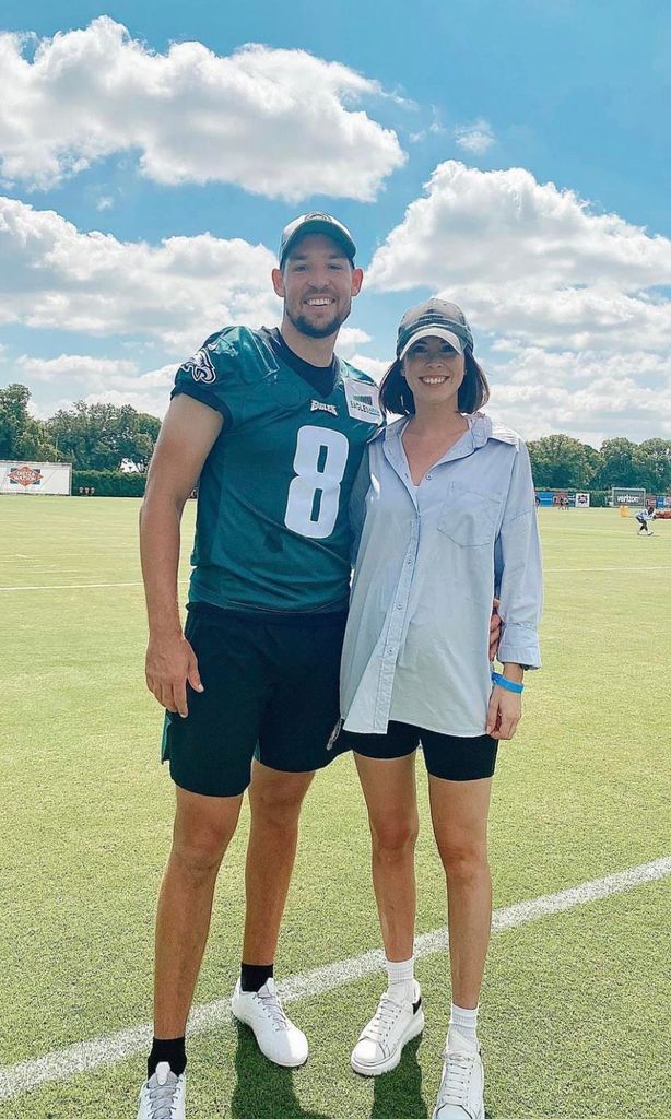 rachael siposs esposa de arryn siposs philadelphia eagles rachsiposs