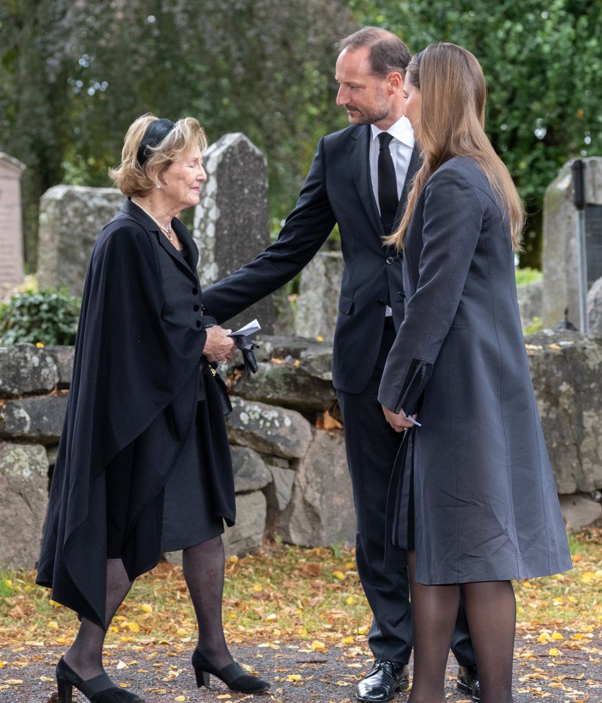 Haakon, la reina Sonja y la princesa Ingrid en el servicio religioso en memoria del rey Harald, 2026
