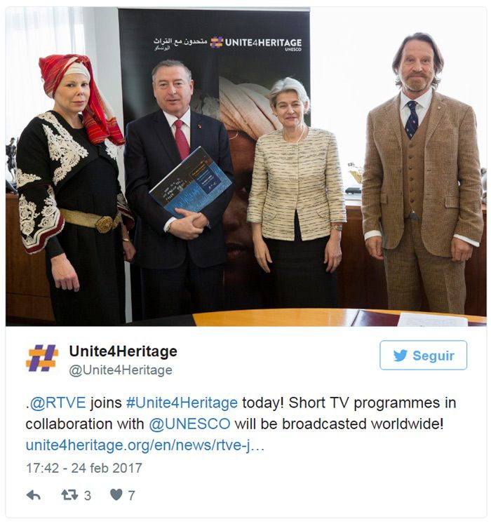 Kitin Muñoz y Kalina de Bulgaria en la UNESCO