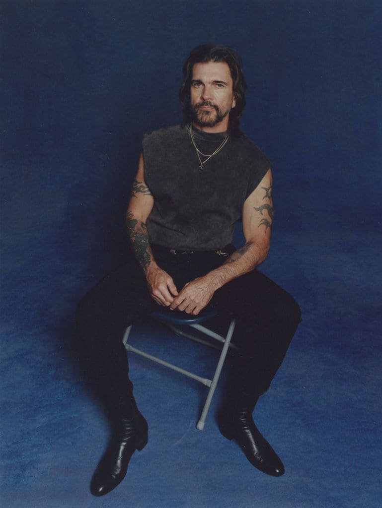 Juanes estrena 'Una Noche Contigo', el primer sencillo de su nuevo y esperado álbum. 