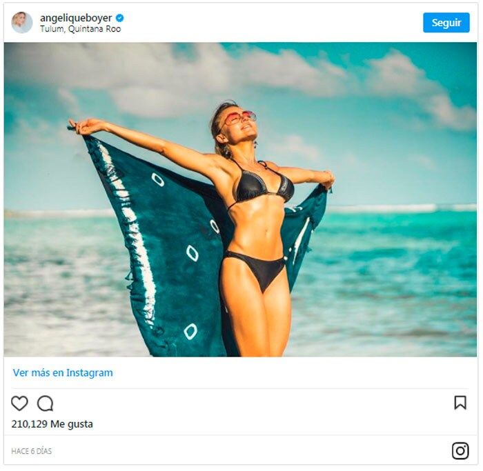 angelique-en-bikini