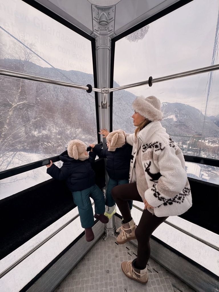 Siempre aprovehcan para estar juntas