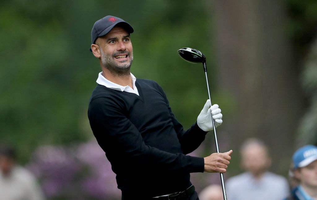Pep Guardiola, durante una partida de golf, un deporte que practica con frecuencia para desconectar y “limpiar la cabeza” de la presión del fútbol de élite