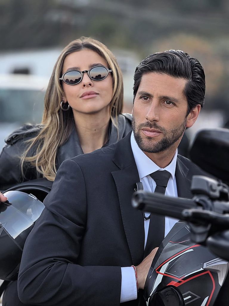Paulina Goto junto a Diego Klein, su coprotagonista en 'Guardián de mi vida'.