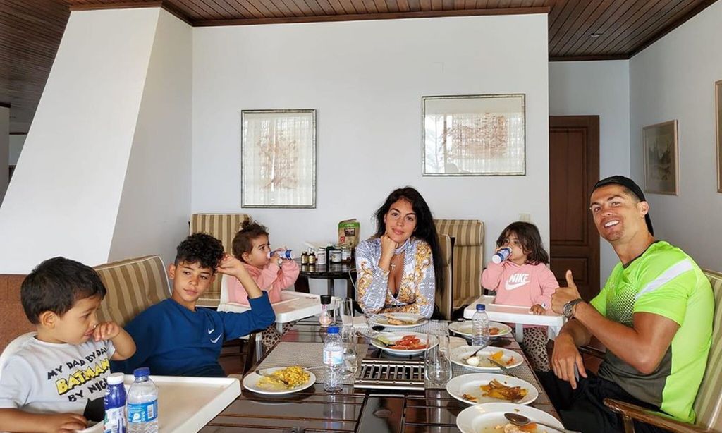 Cristiano Ronaldo, Georgina Rodríguez y sus hijos