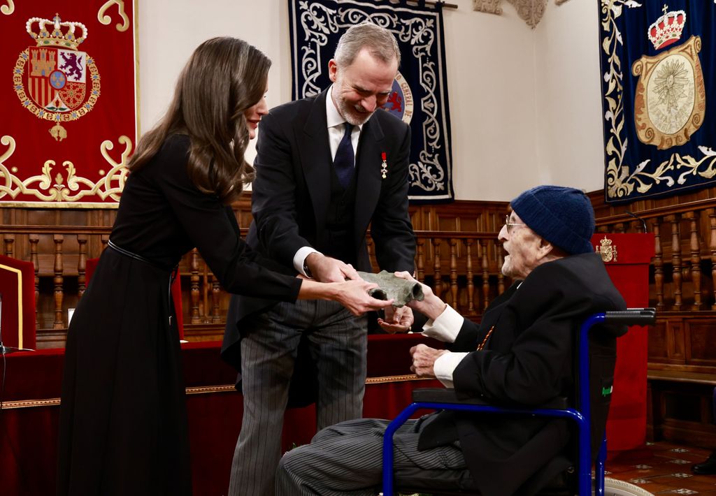 Los reyes Felipe y Letizia en el premio Cervantes 2024 que se ha entregado a Álvaro Pombo 