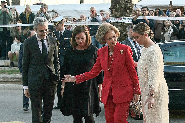 Doña Sofía llegando a La Lonja, en Palma