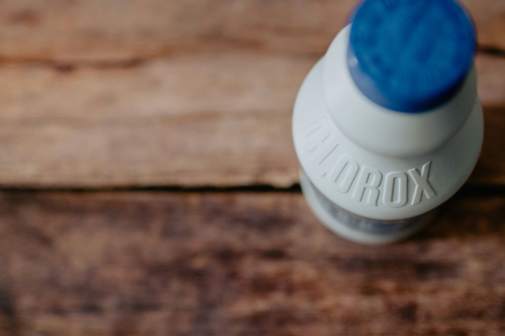 Botella de lejía, un potente desinfectante