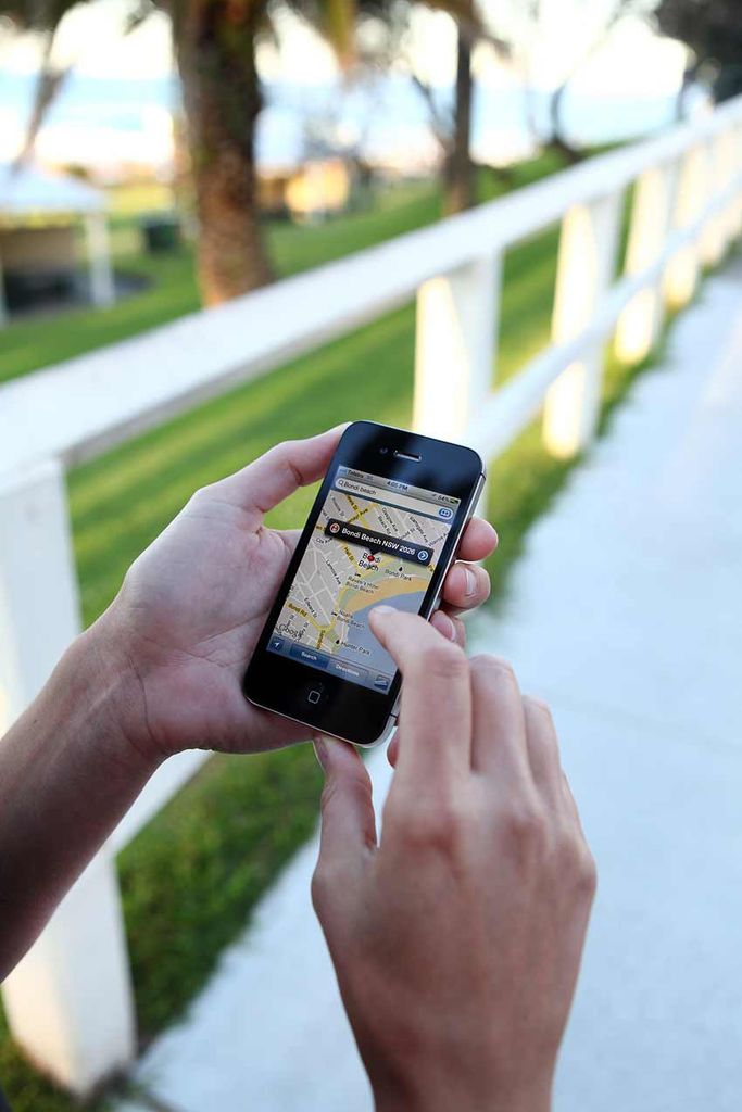Navegador Google Maps en un teléfono móvil