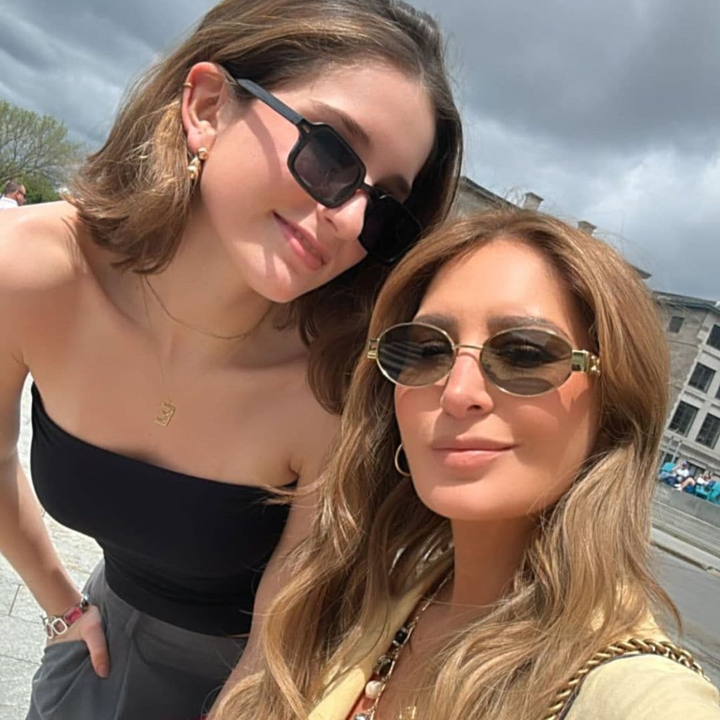 La madre y las hijas regresaron a Montreal, ahora, para disfrutar el verano.