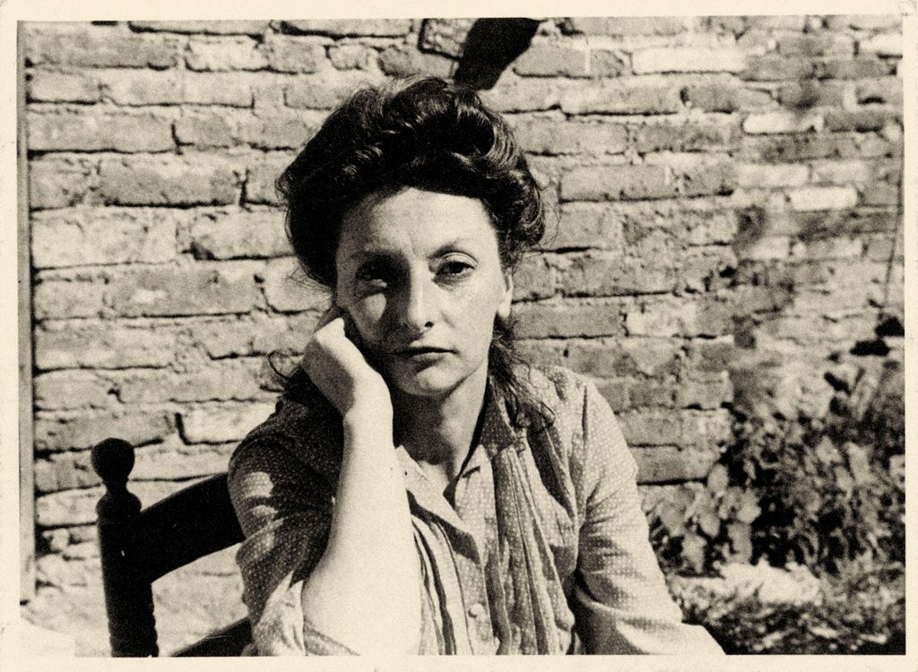 Retrato de la pintora Remedios Varo (1908-1963) en el Museo de Arte Moderno, en Mexico.