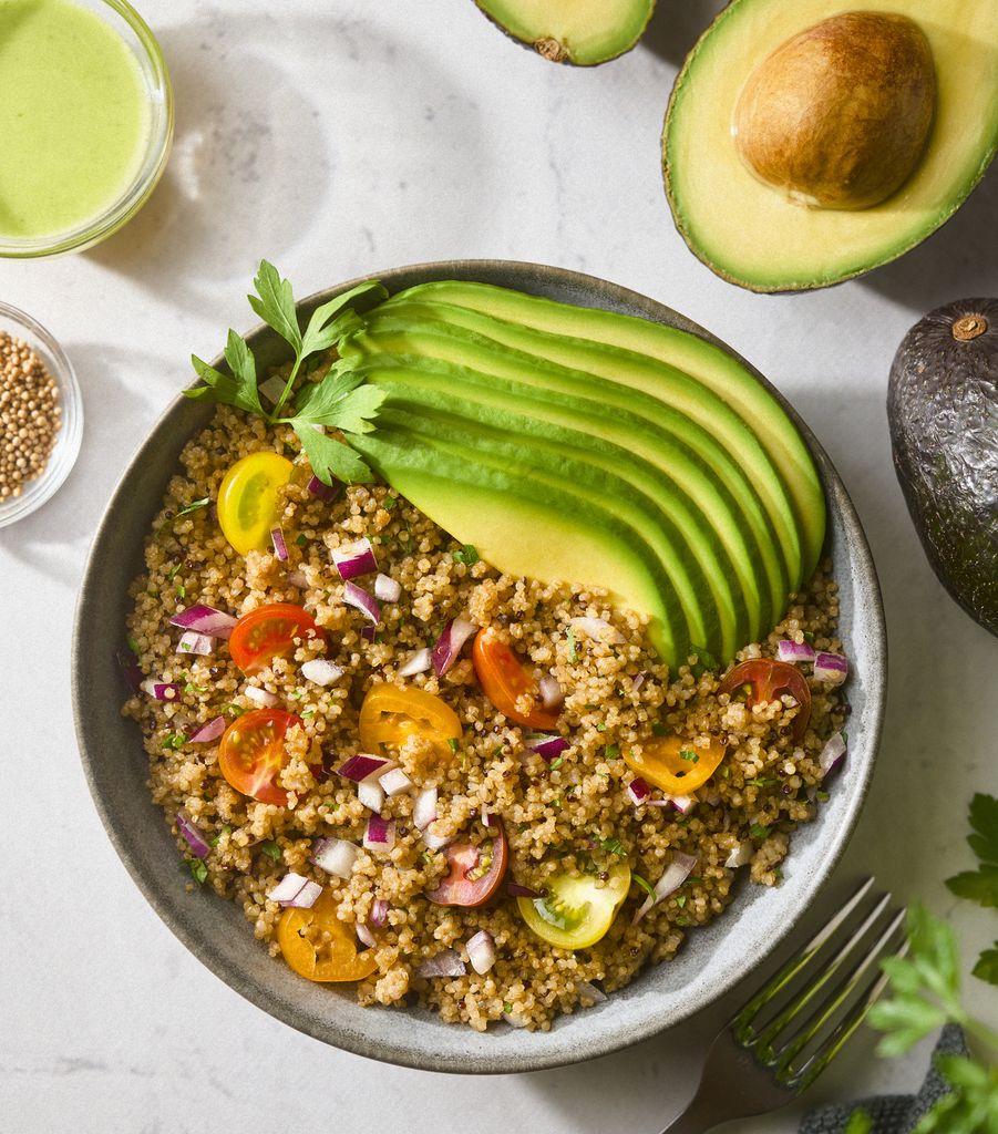Ensalada de quinoa y aguacate
