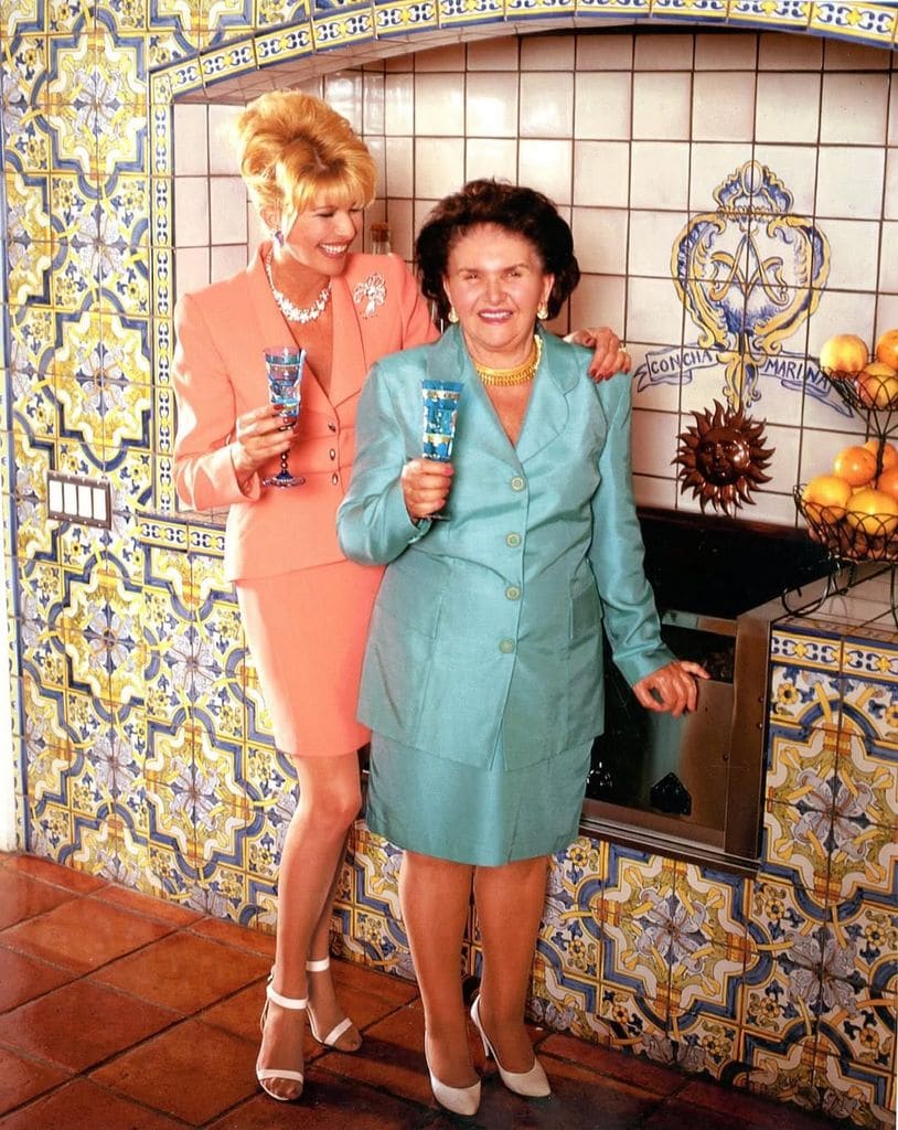 Ivana Trump junto a su mamá