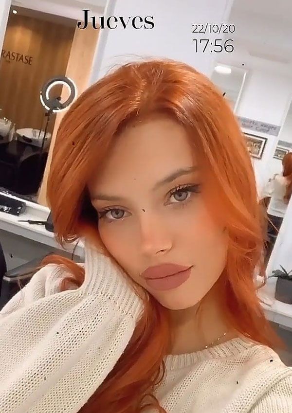 Alejandra Rubio con melena pelirroja