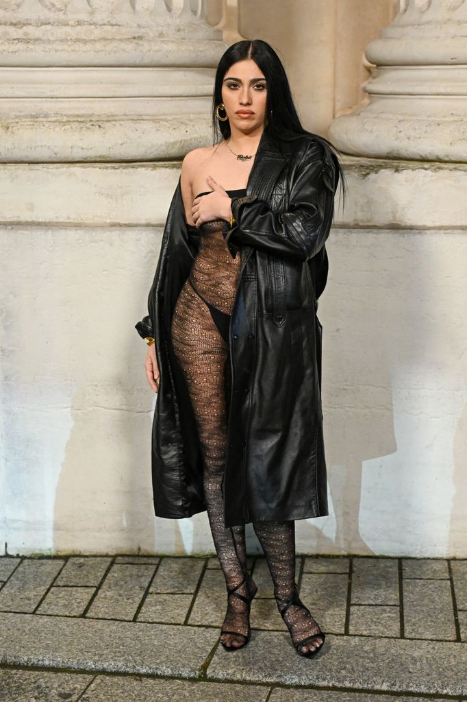 Lourdes Leon asistió al desfile masculino de Saint Laurent en París