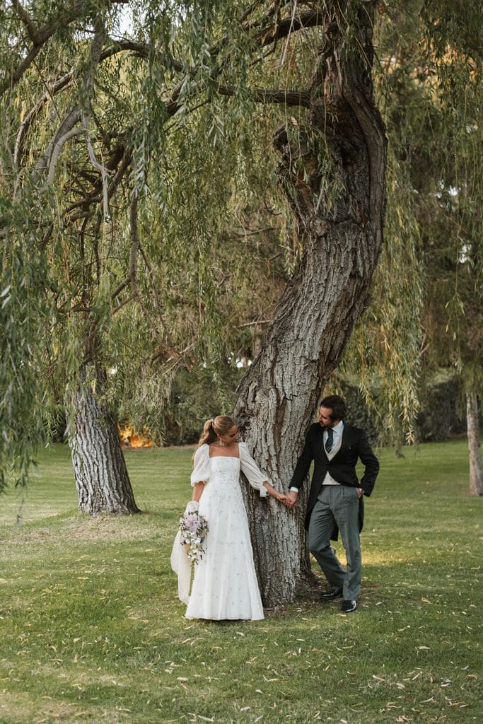 Vestido de novia de flores pintadas a mano