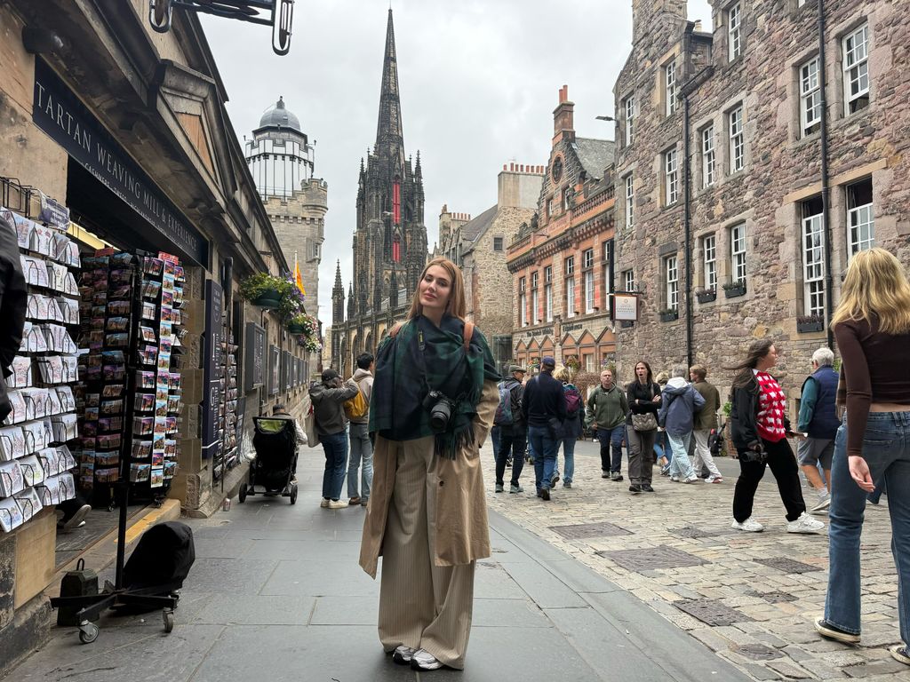 Almudena Navalón en a Royal Mile de Edimburgo