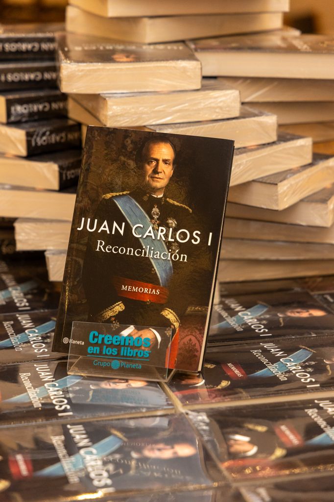 El libro de Laurence Debray sobre el rey Juan Carlos I llamado Reconciliación se ha convertido en un éxito de ventas