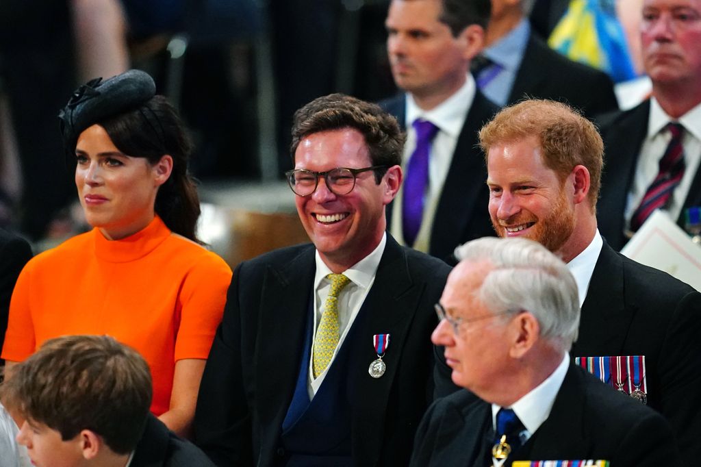 El príncipe Harry, Eugenia de York y Jack Brooksbank en el jubileo de plata de la reina Isabel II en 2022