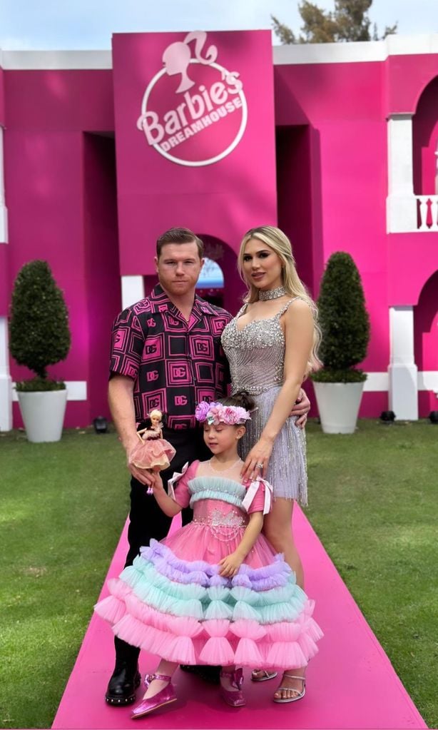 Saúl \'Canelo\' Álvarez, Fernanda Gómez y su hija Marifer