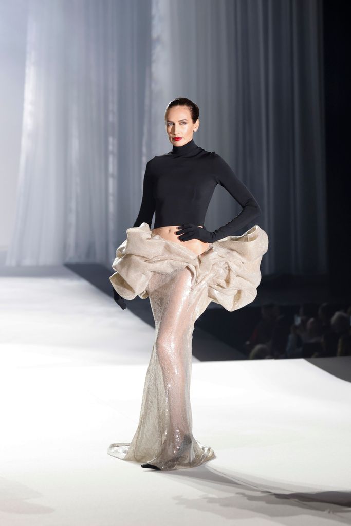Nieves Álvarez para Stephane Rolland