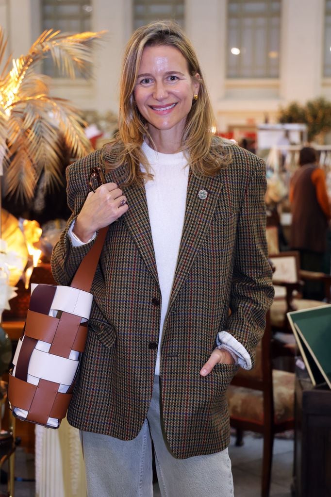 María de León en el Rastrillo Nuevo Futuro