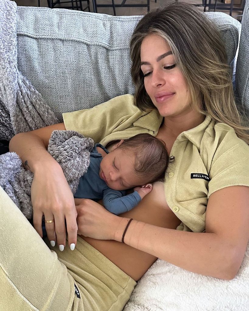 Cydney Moreau y su bebé